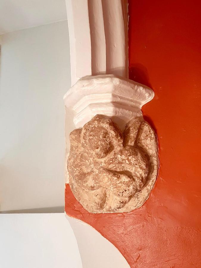 En Plein Coeur : Charmant Gite Centre Amboise Luaran gambar